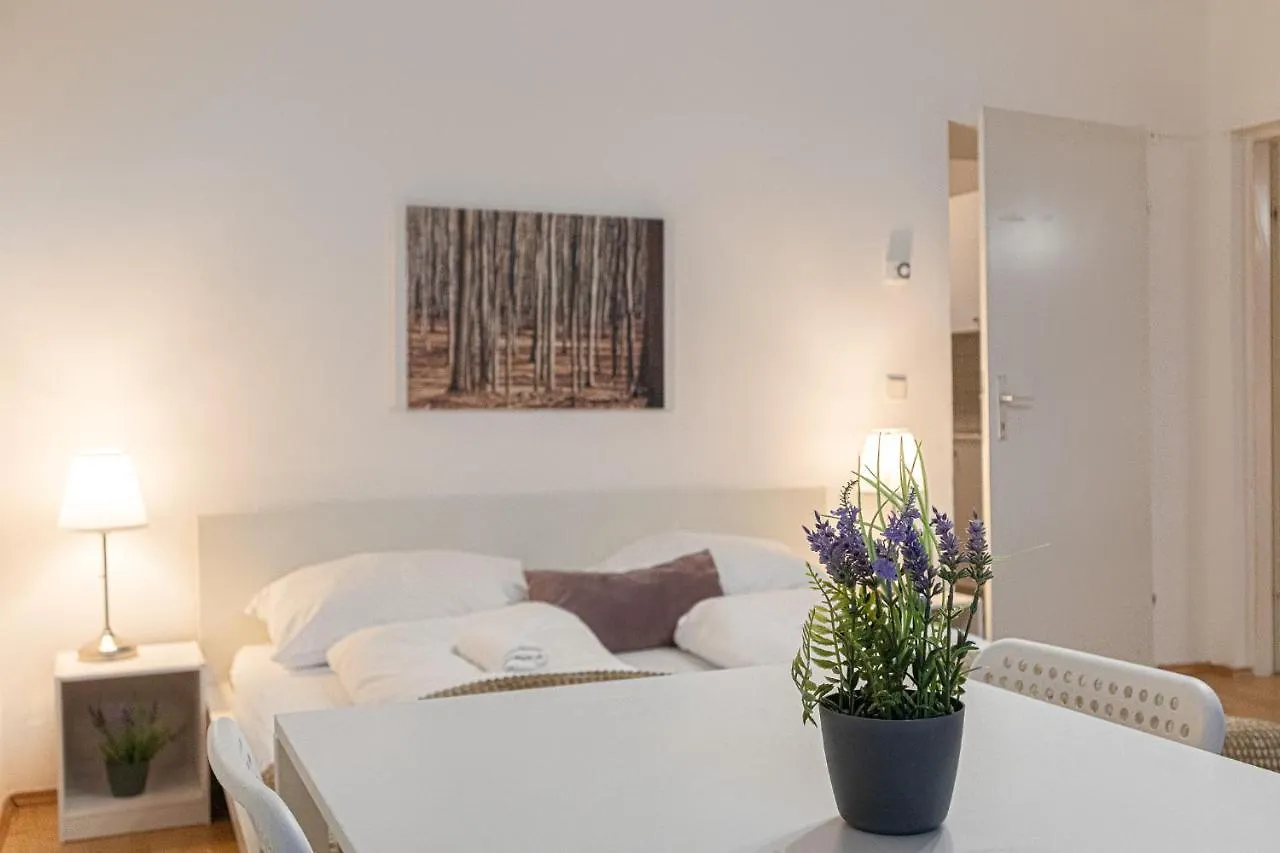Pleasing 2Br Apt.-Perfect For Longstays 비엔나